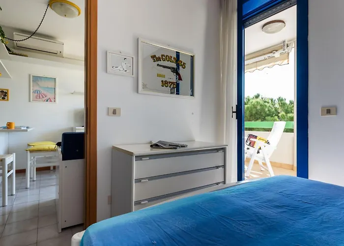 아파트 Beachside For Four Guests In 비비오네