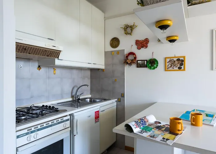 Beachside For Four Guests In